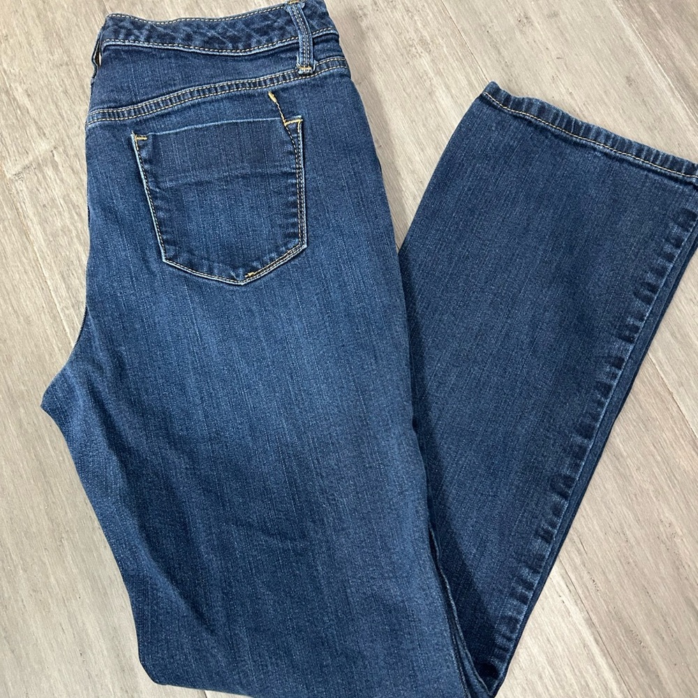 Mossimo Curvy Boot cut Jeans